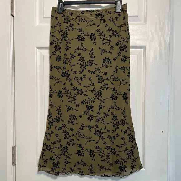 NWT Verdusa Women's High Waisted Mesh Floral Skirt - Picture 1 of 6